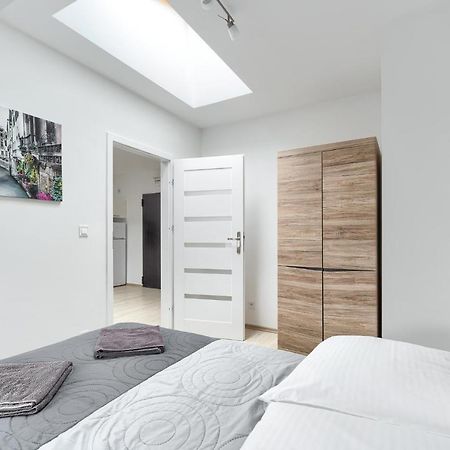 Toress Apartamenty Economy Щецин Экстерьер фото